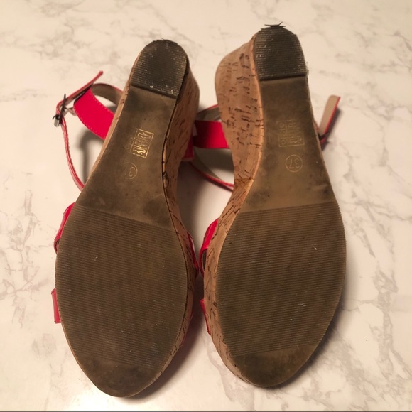 Stepss Red and Cork Wedges - Picture 7 of 7